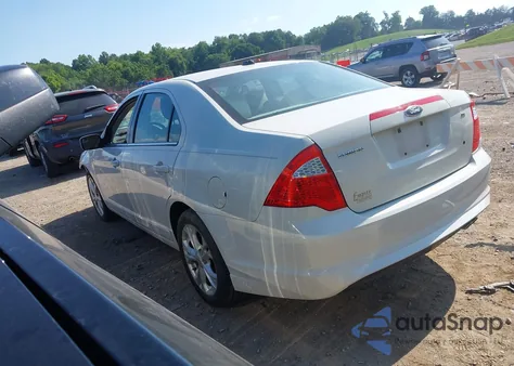 2012 Ford Fusion Se z USA, uszkodzony, nr VIN 3FAHP0HA8CR180558